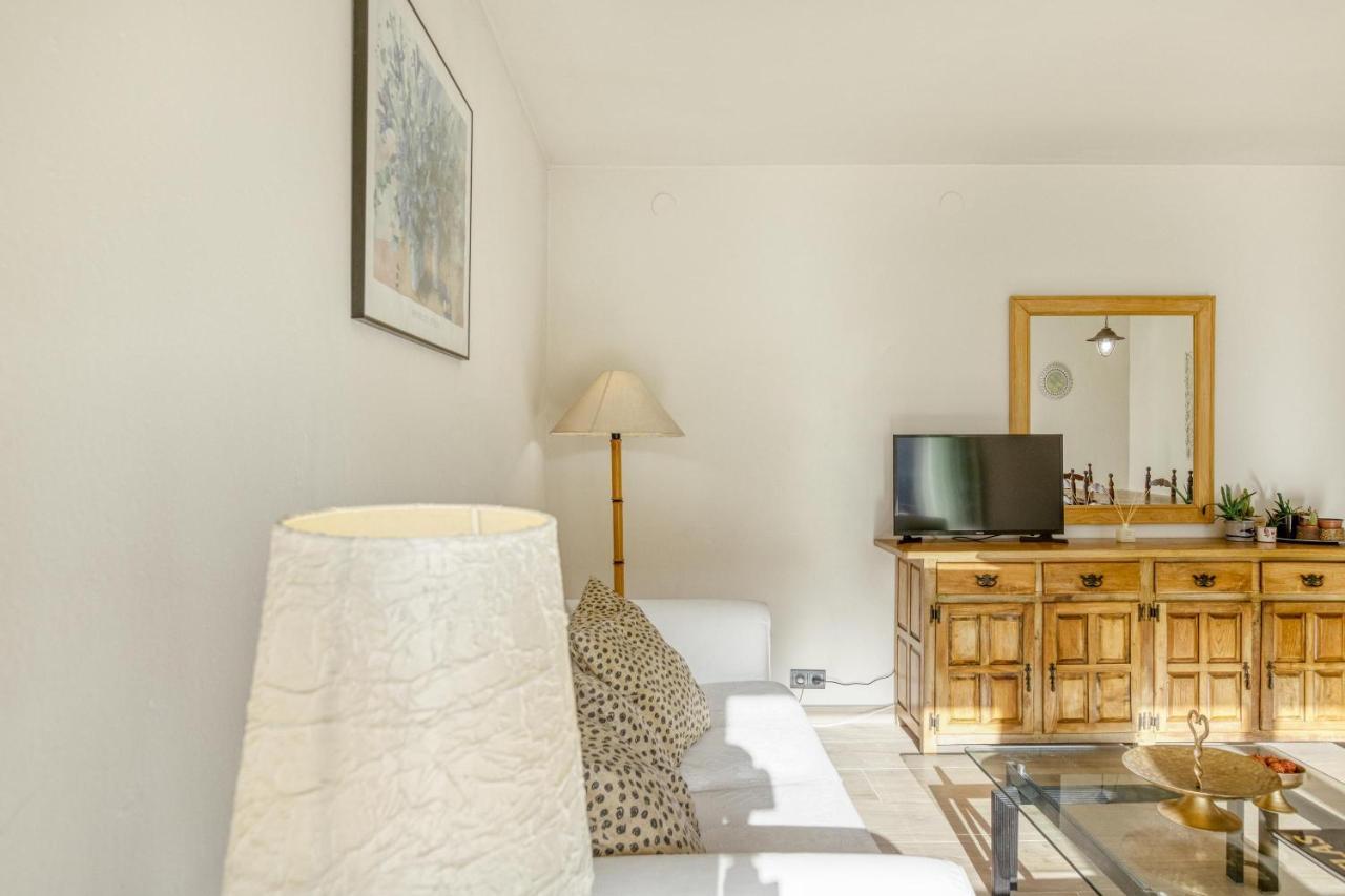 Apartamento Residencial 2º 2ª ベグール エクステリア 写真